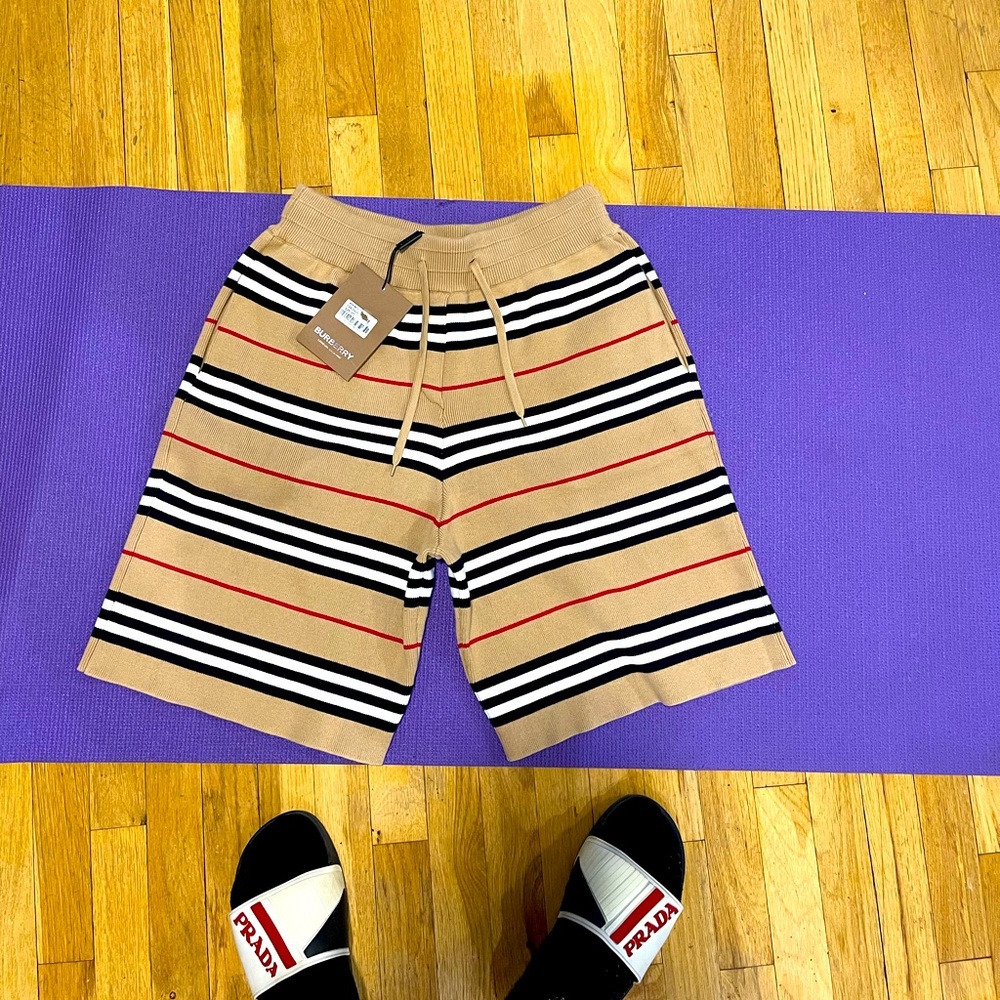 Burberry short